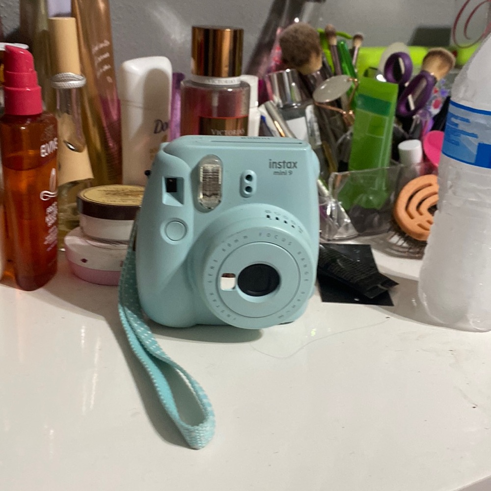 This is a instax cam needs batteries n film works perfectly!